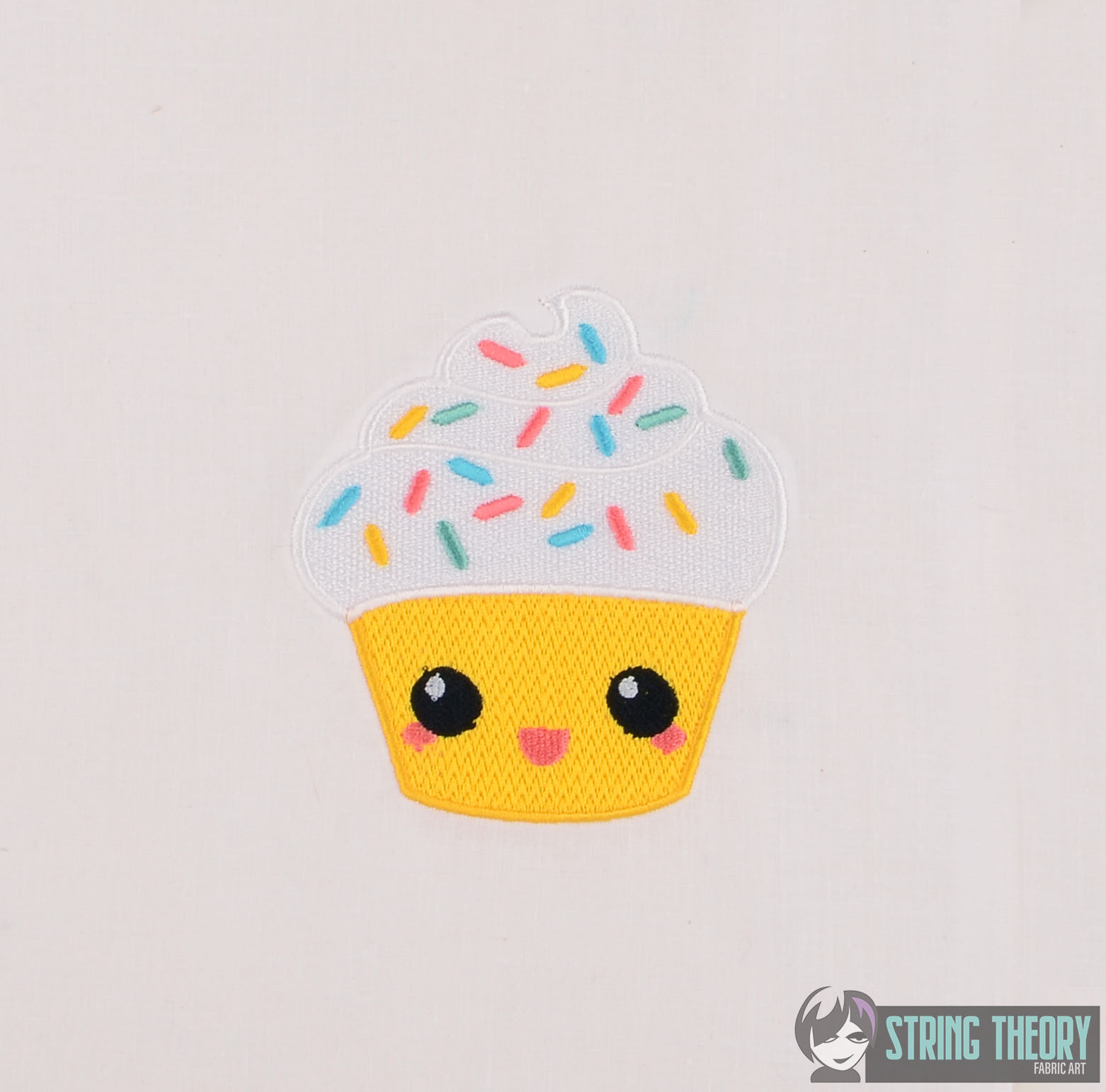 Kawaii Cupcake machine embroidery design