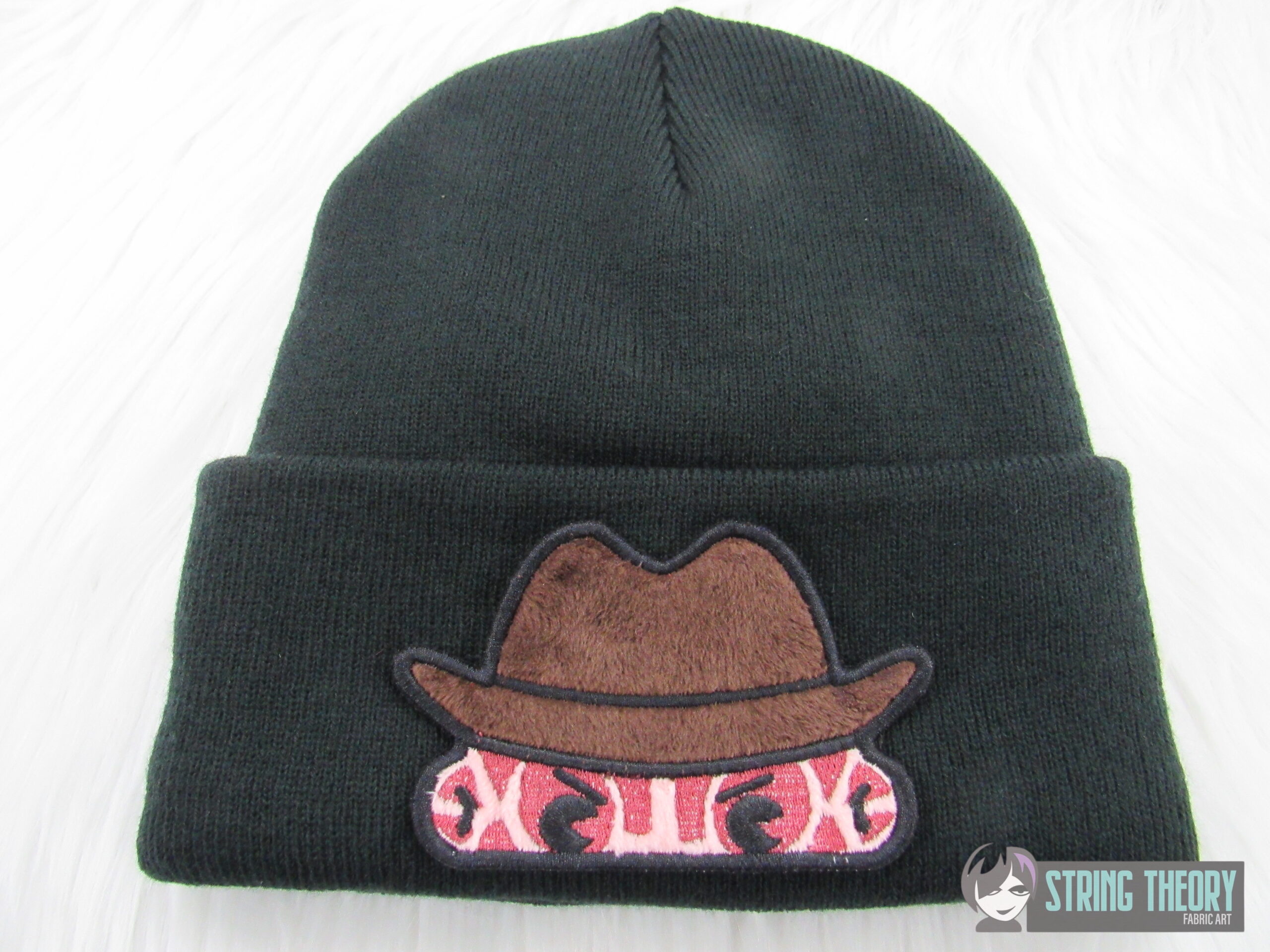 Chibi Freddy Krueger Peeker machine embroidery design