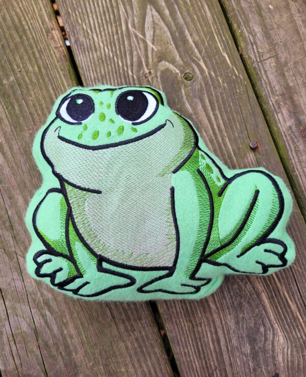 Chibi Frog Stuffie – String Theory Fabric Art