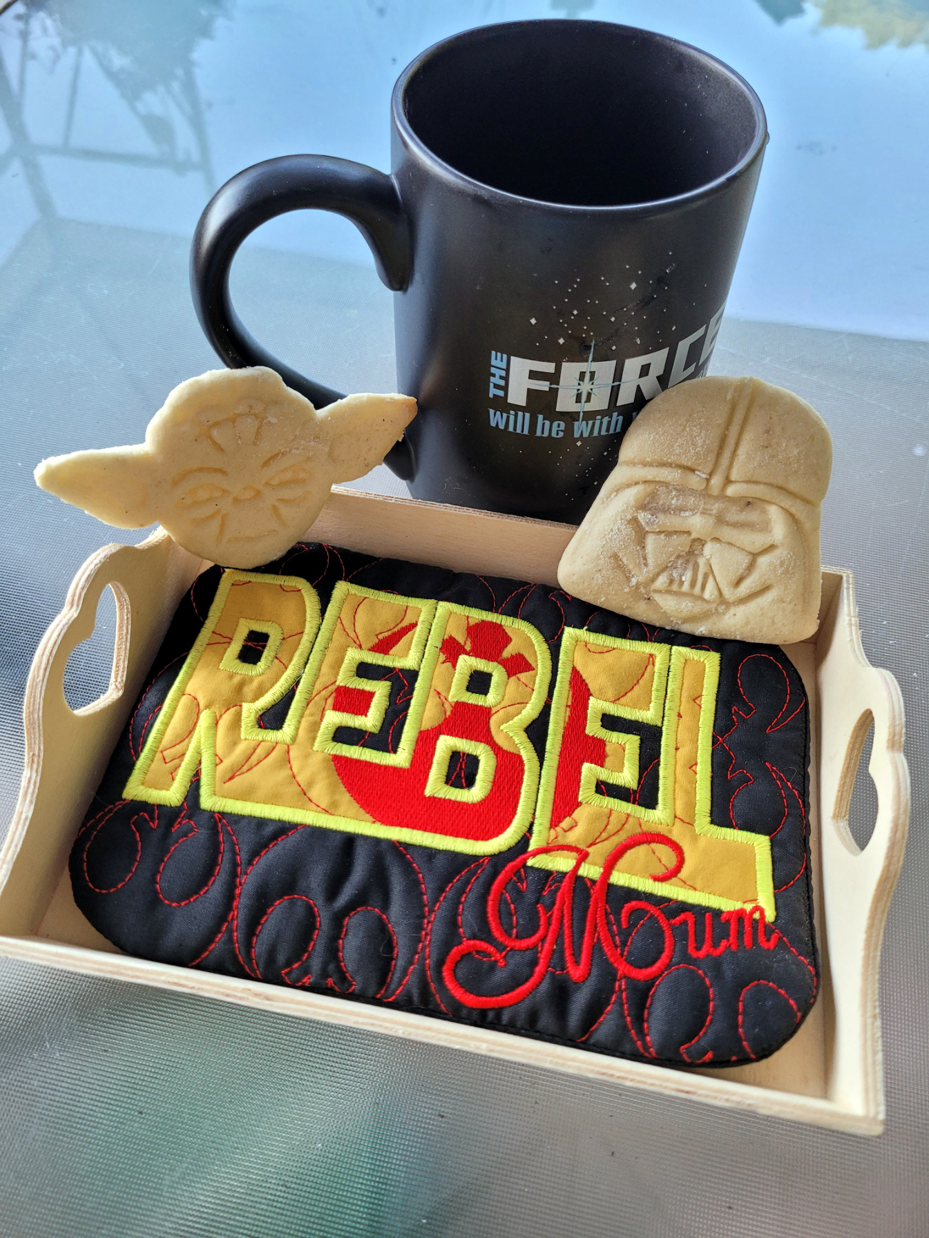 Star Wars Rebel Mum ITH mug rug machine embroidery design