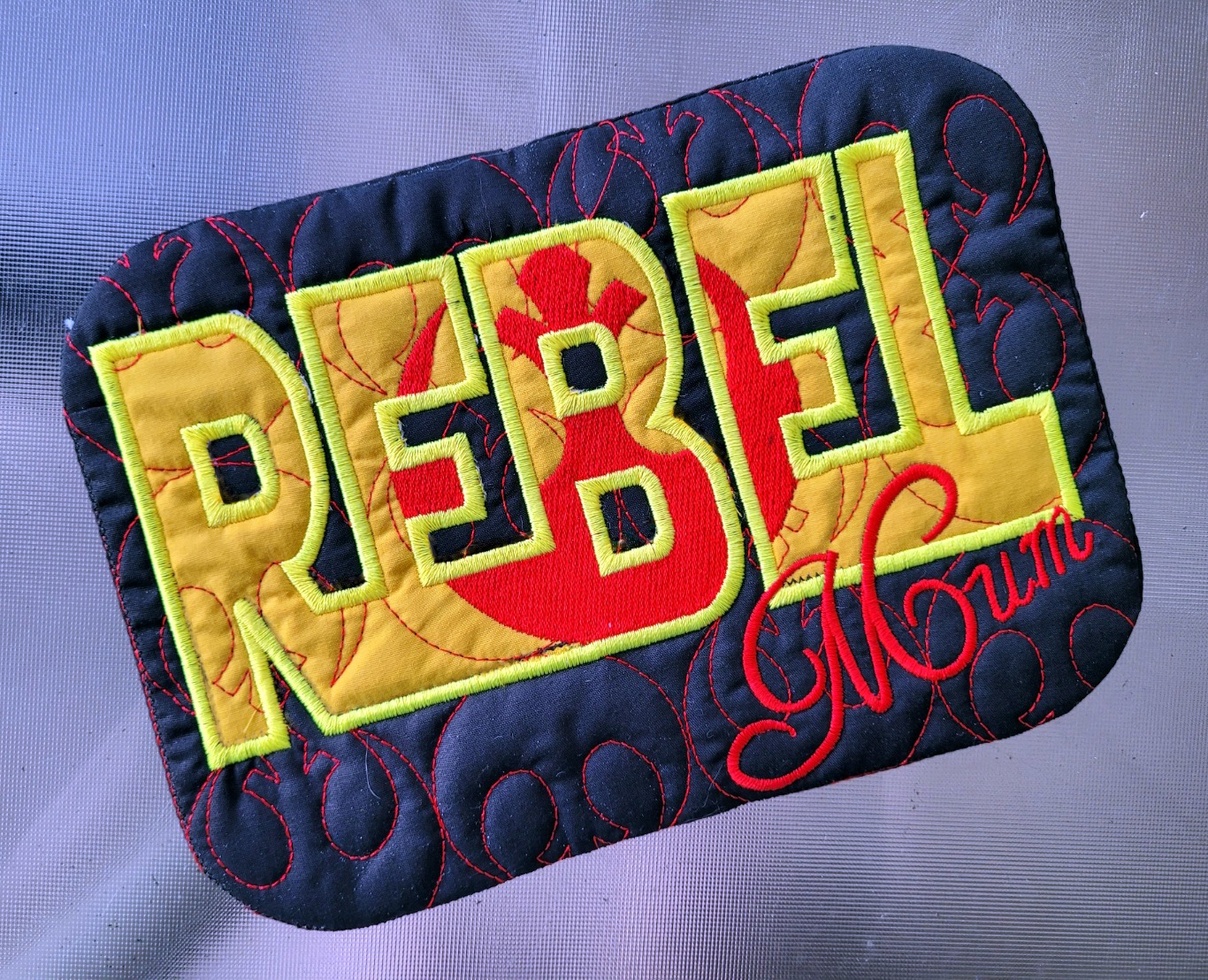 Star Wars Rebel Mum ITH mug rug machine embroidery design