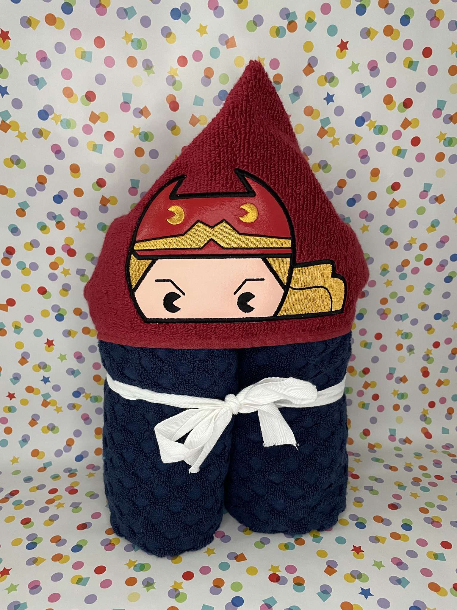 Chibi Captain Marvel Peeker machine embroidery design