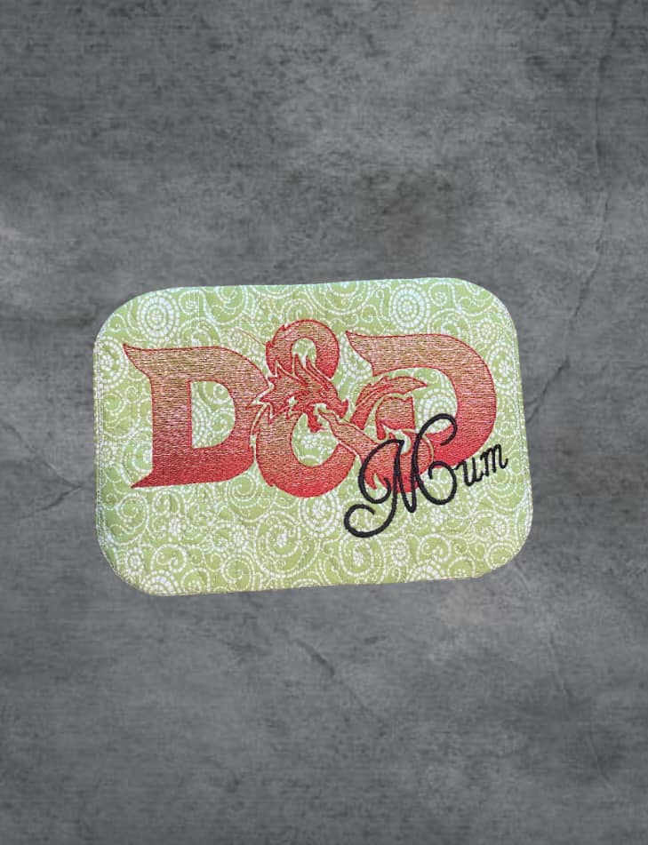 D&D Mum ITH Mug Rug machine embroidery design