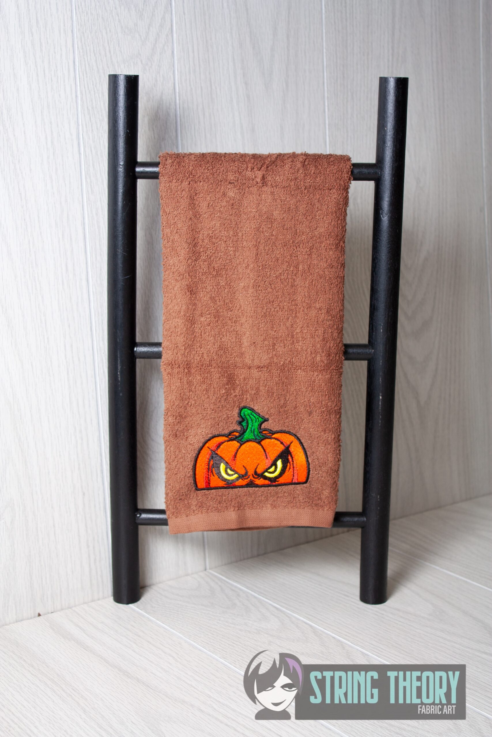 Evil Pumpkin Peeker machine embroidery design