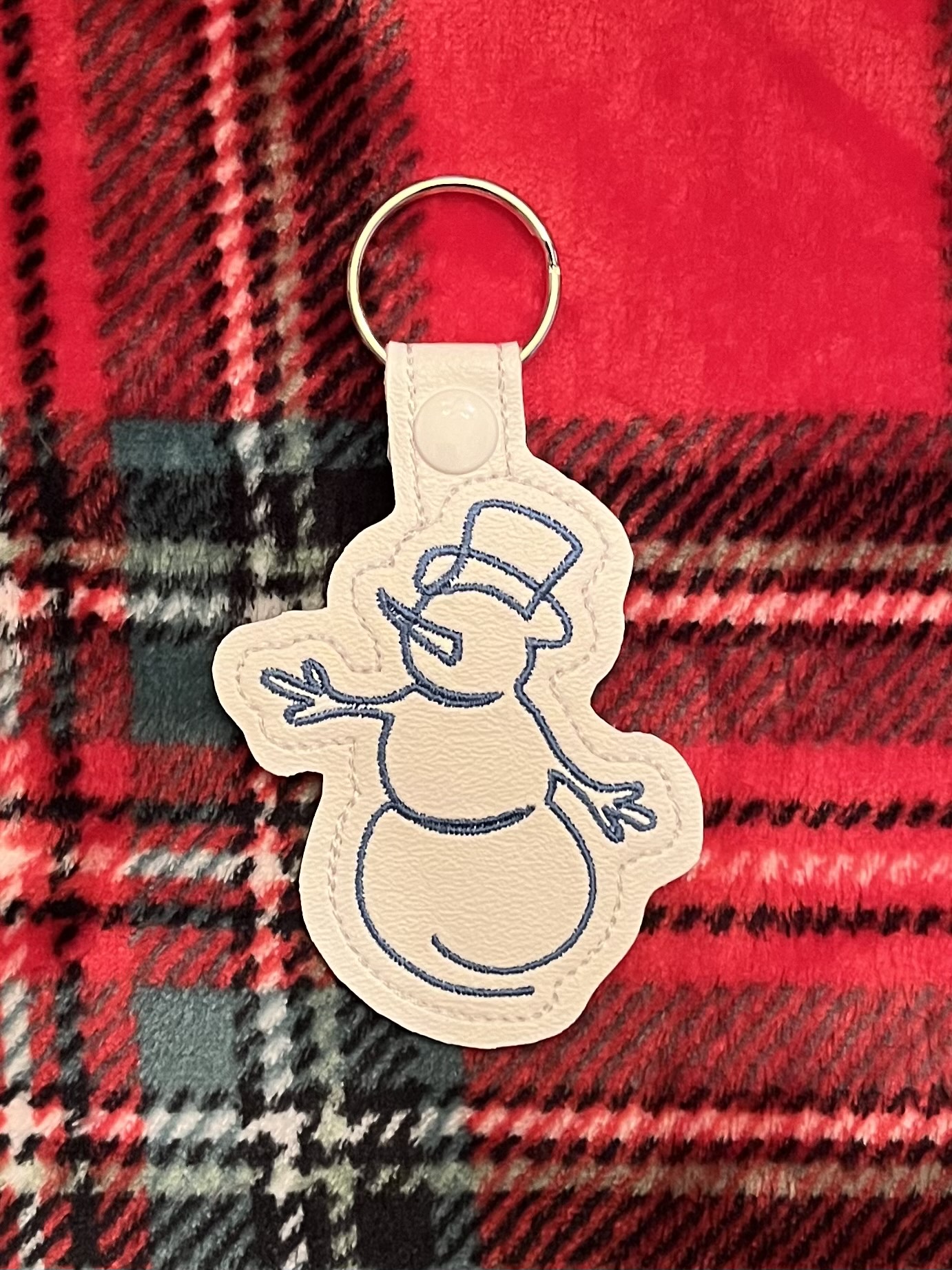 Continuous Line Snowman ITH fob machine embroidery design