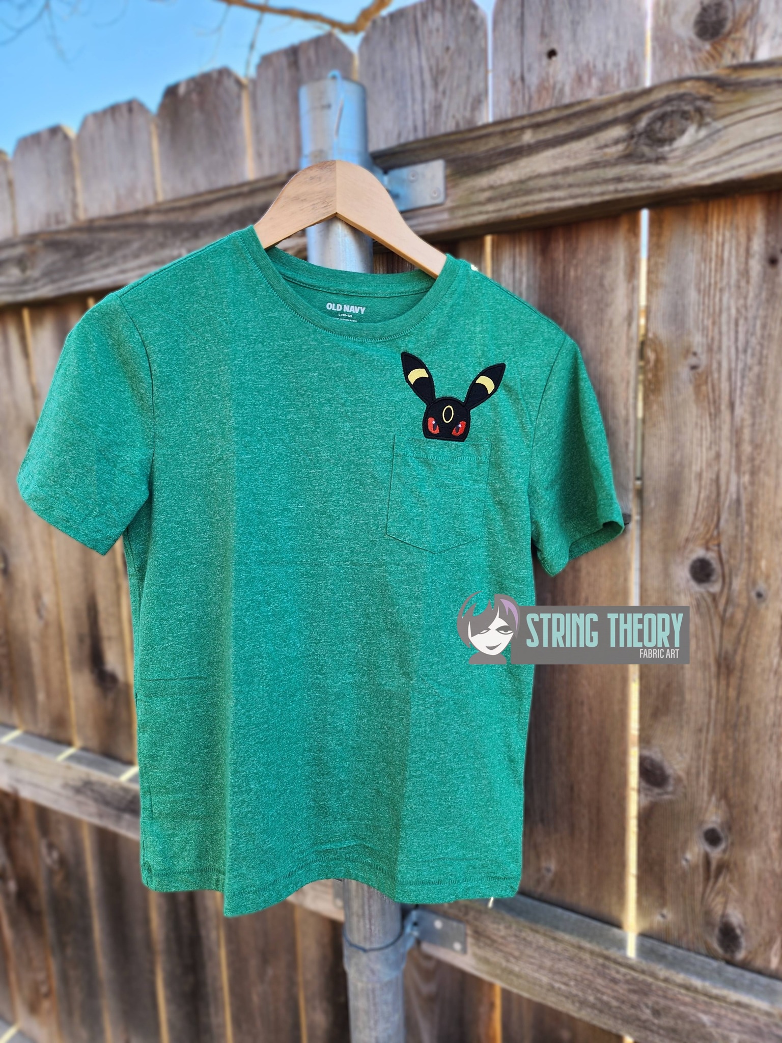 Umbreon peeker ITH machine embroidery design