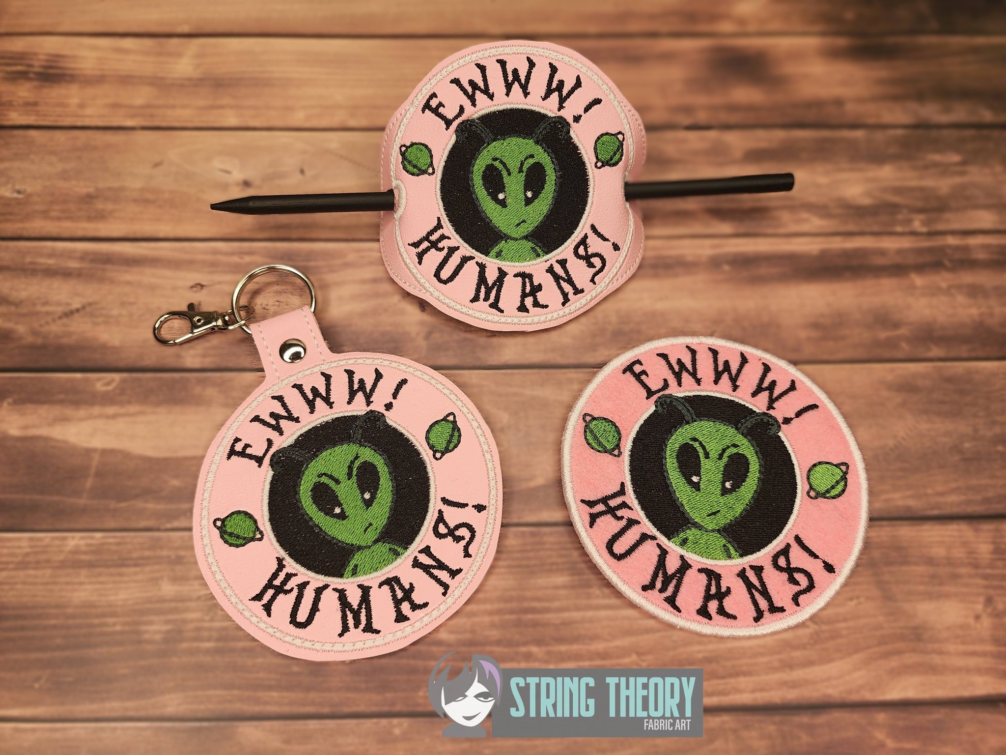 Eww! Humans Alien fob patch ITH machine embroidery design