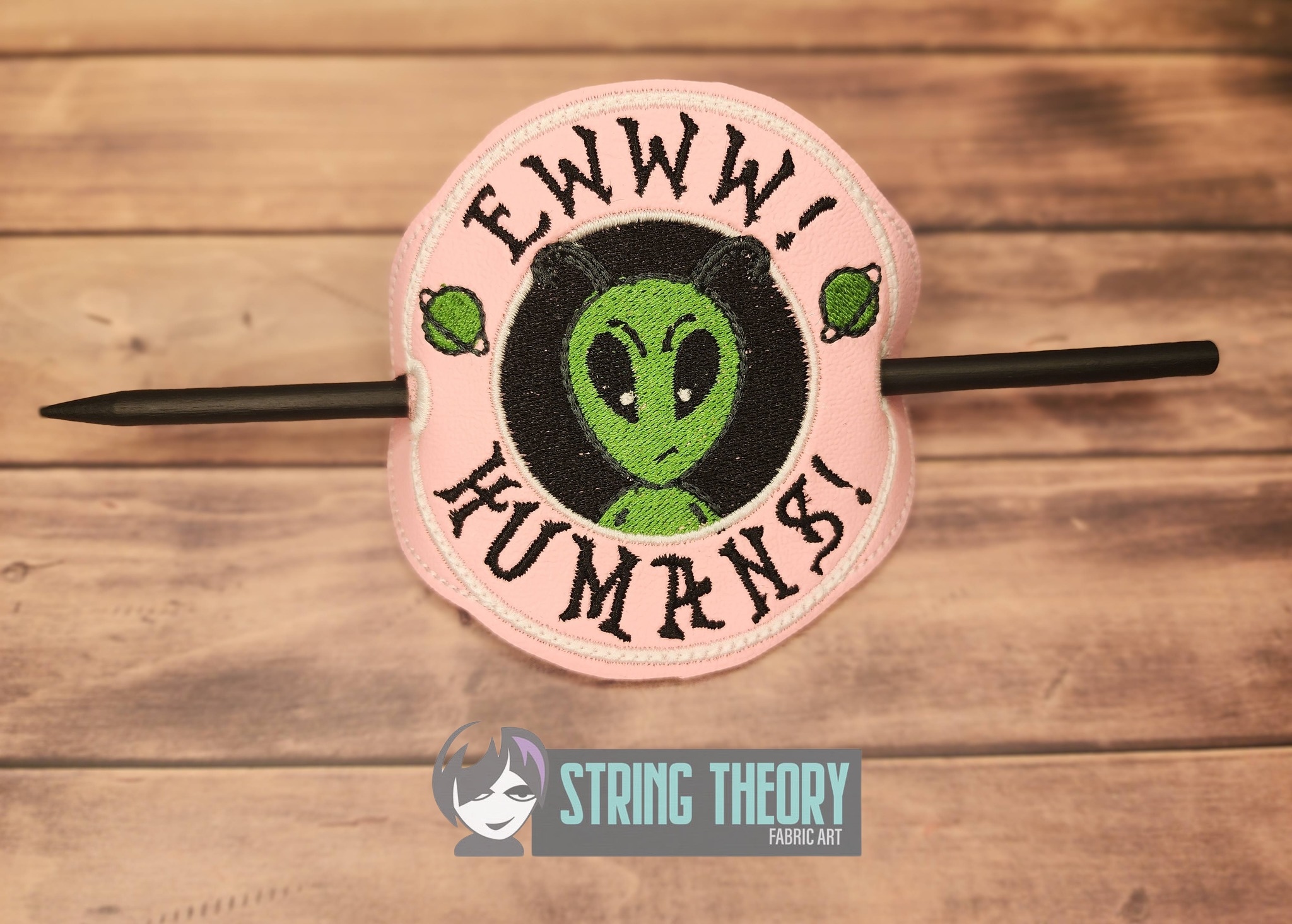 Eww! Humans Alien fob patch ITH machine embroidery design