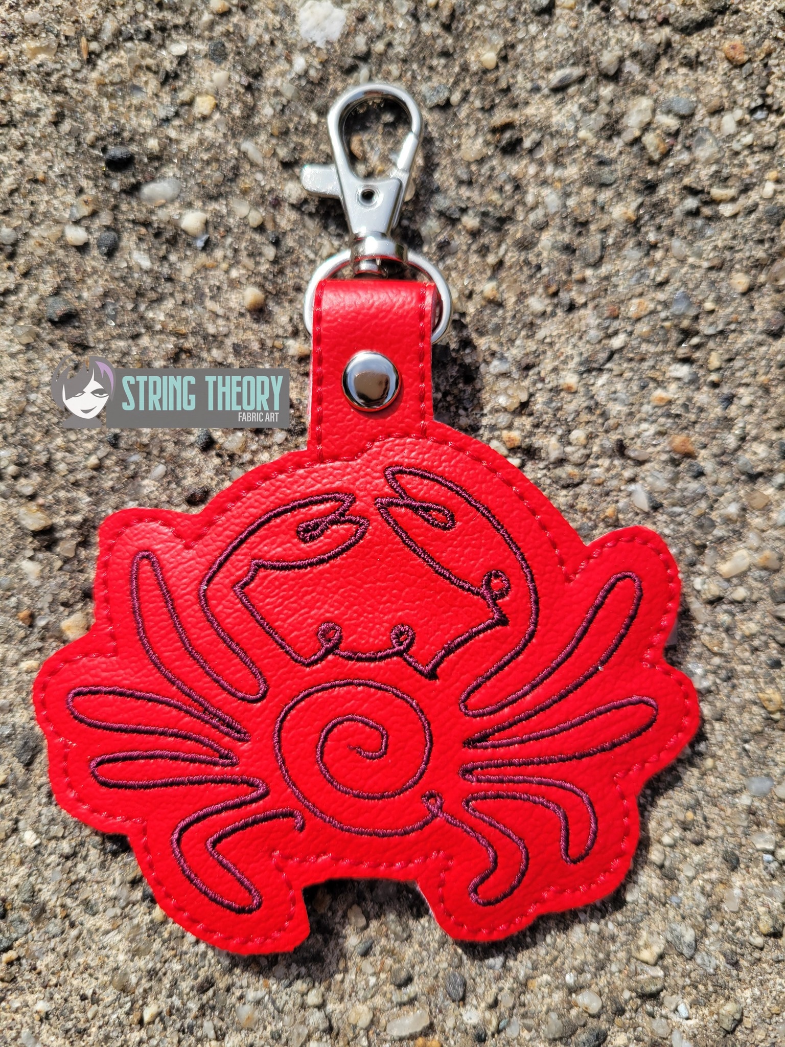 Continuous Line Crab Fob ITH in the hoop fob Digital Download for Machine Embroidery Pattern, Design (4×4 Hoop)