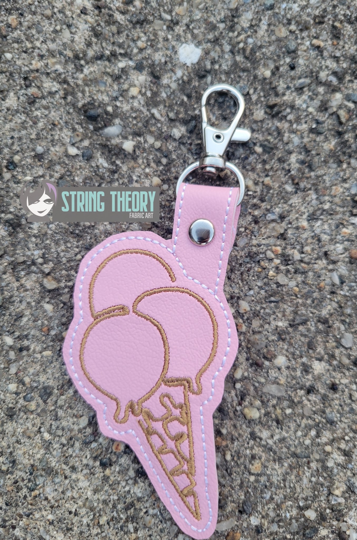 Continuous Line Ice Cream Cone Fob ITH in the hoop fob Digital Download for Machine Embroidery Pattern, Design (4×4 Hoop)