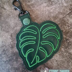 Continuous Line Monstra Leaf Fob ITH in the hoop fob Digital Download for Machine Embroidery Pattern, Design (4×4 Hoop)