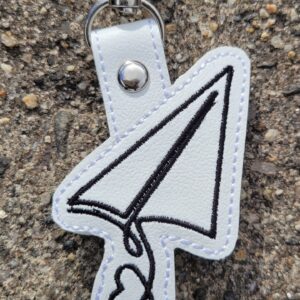 Continuous Line Paper Airplane Fob ITH in the hoop fob Digital Download for Machine Embroidery Pattern, Design (4×4 Hoop)