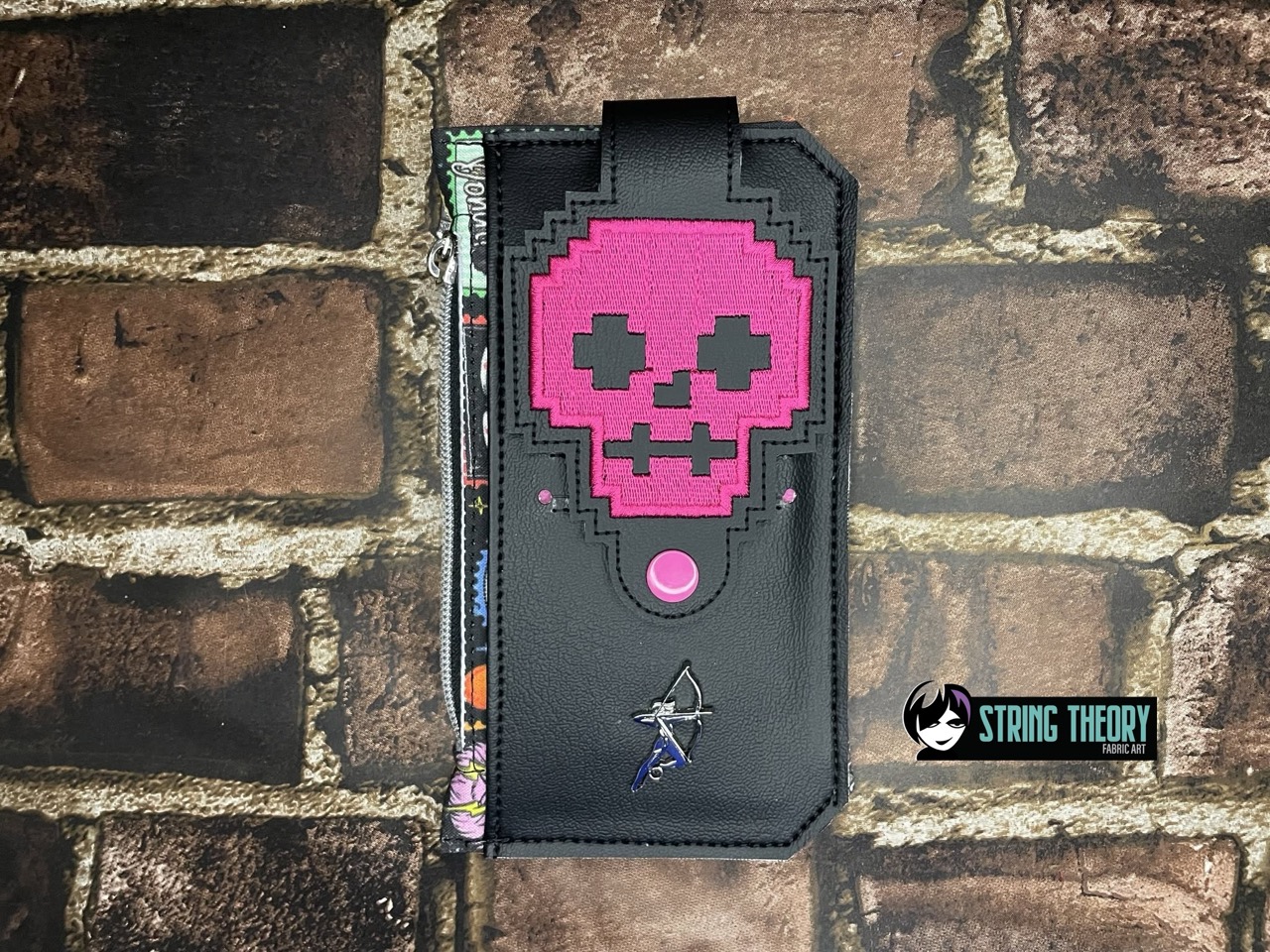 DCC Skull wallet tabs ITH machine embroidery design
